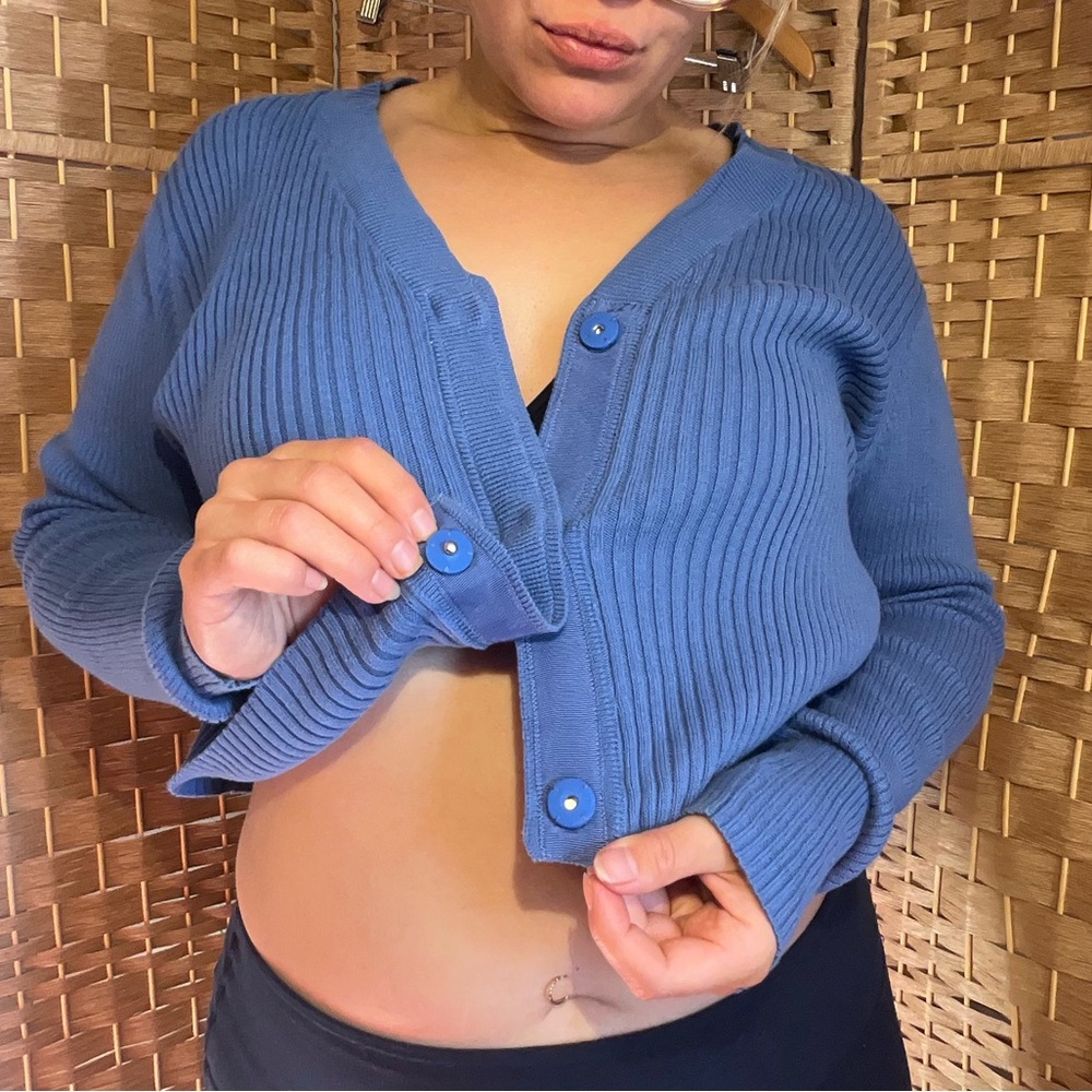 Cabi Cropped Snap Sweater - Picture 11 of 11